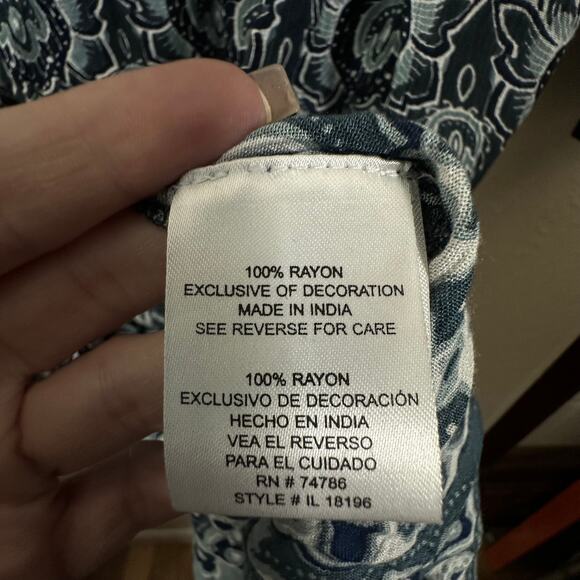 Alter'd State Woman's Size Medium Navy / White Boho Casual Floral Shift Dress - Picture 8 of 11